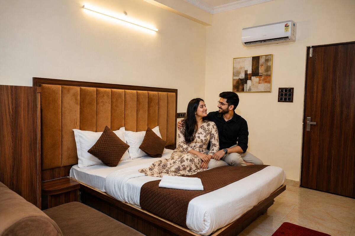 Deluxe Room, City View | Desk, WiFi (free)