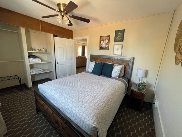 Room - Awesome 1-bedroom apartment with AC in charming Page (Page)