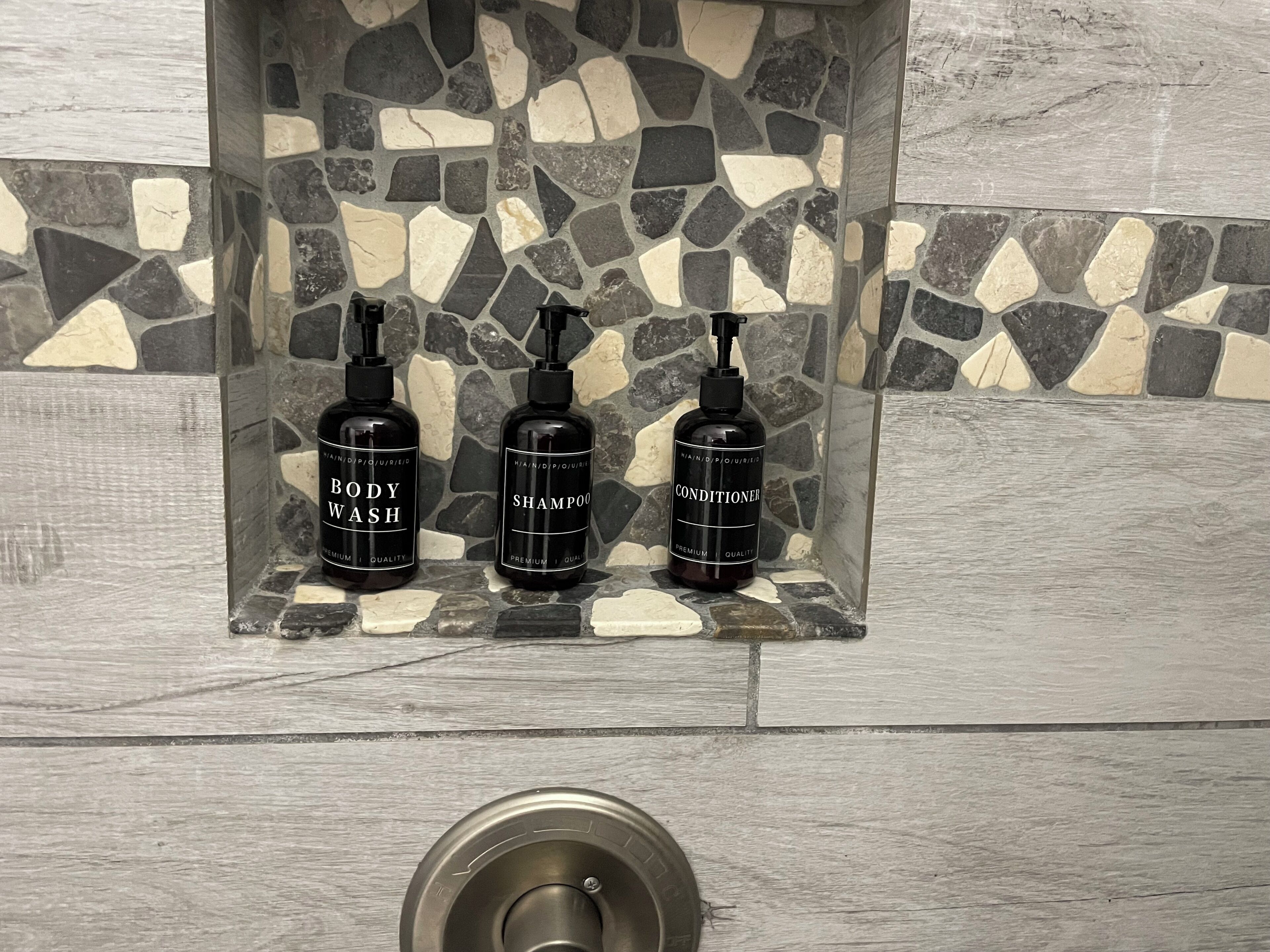 Bathroom amenities