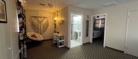 1 bedroom, desk, iron/ironing board, free WiFi