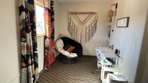 Awesome 1-bedroom apartment with AC in charming Page