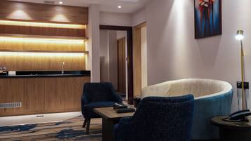 Suite Exécutive | Coffres-forts dans les chambres, bureau