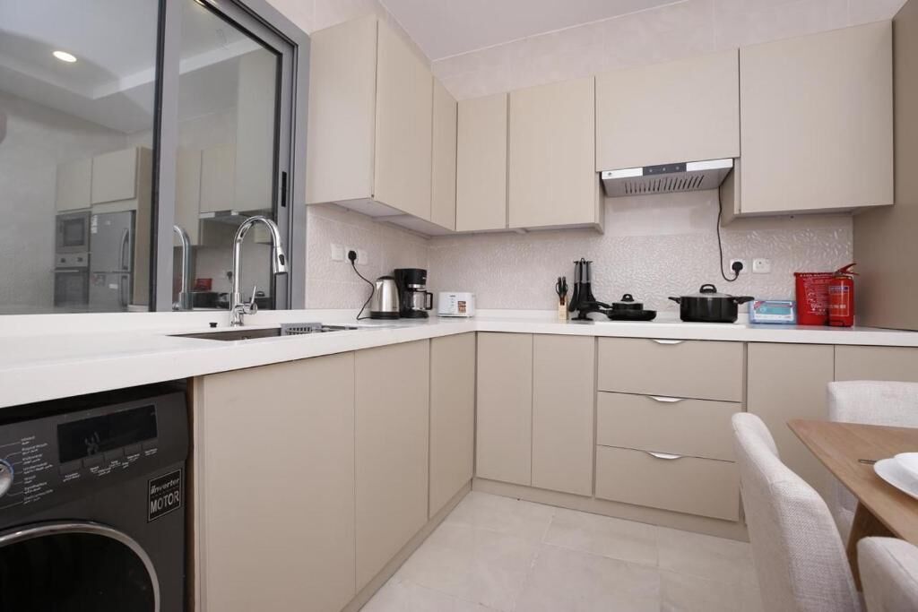 Deluxe-huoneisto, 3 makuuhuonetta, tupakointi kielletty | Yksityinen keittiö