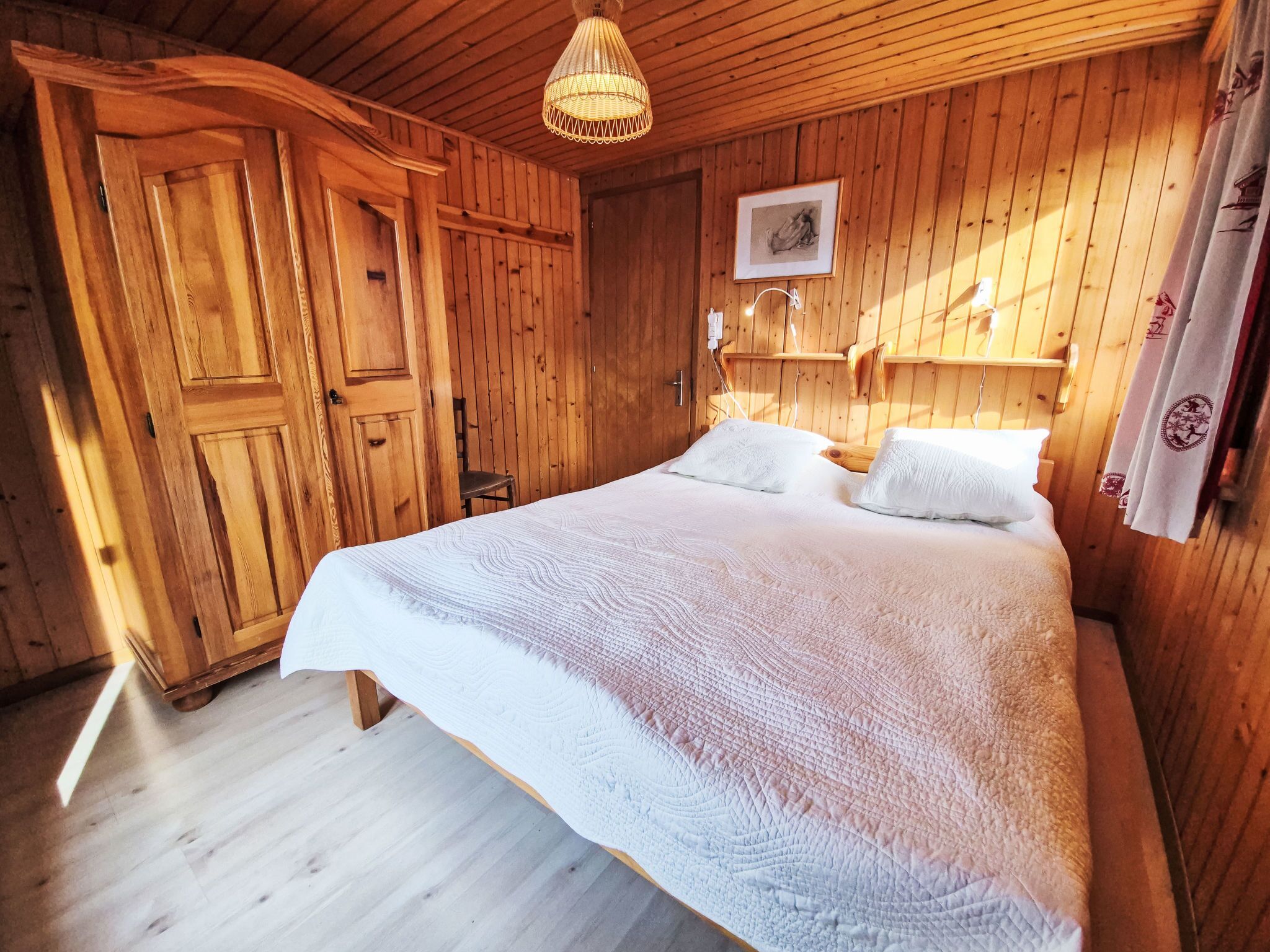 4 chambres, bureau, accès Internet