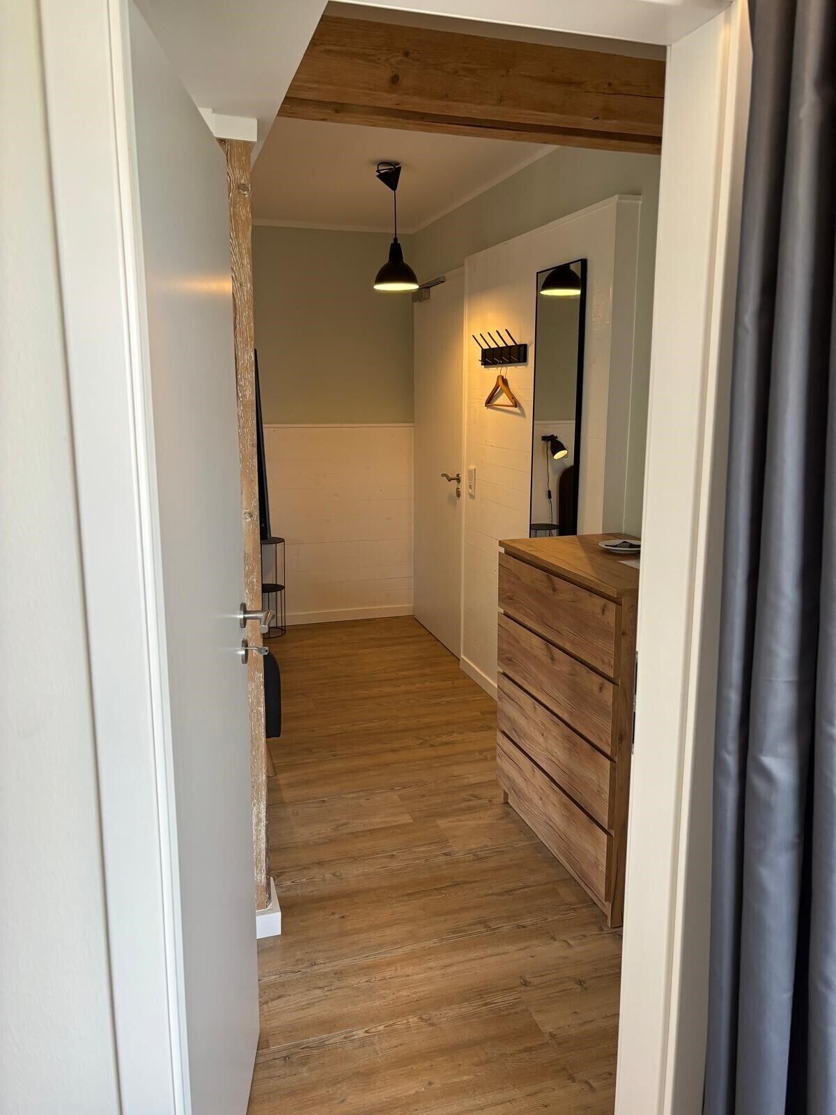 Single Room, Canal View | Interior