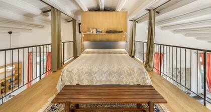 Villa Manghisi with Private Pool, Wi-Fi and Air Conditioning