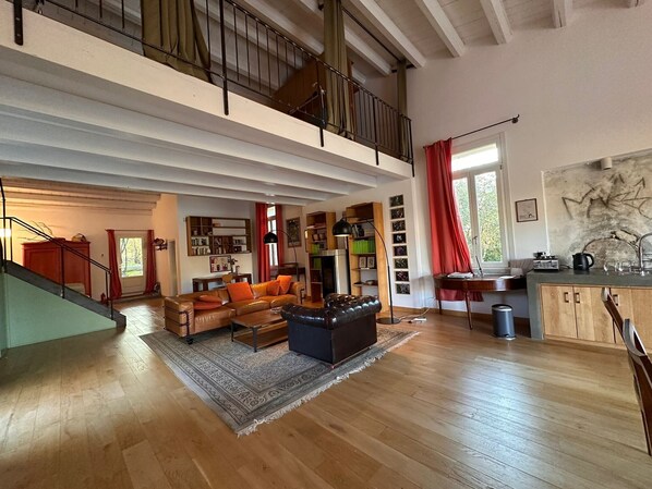 Living area - Villa Manghisi with Private Pool, Wi-Fi and Air Conditioning (Noto)