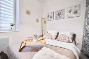 1 bedroom, iron/ironing board, Internet, bed sheets - Fully equipped 4-person apartment with free public parking (Reims)