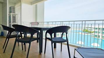 Condo, 2 Bedrooms, Accessible, Balcony | Balkoni