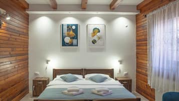 1 bedroom, internet, bed sheets
