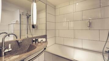 Apartment | Bathroom