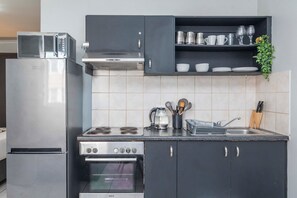 Private kitchen - City Oasis Suite Cape Town (Cape Town)