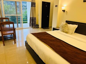Room - Home in the Hills Resort & Restaurant (Dehradun)