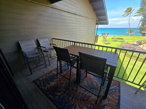 Outdoor dining - SUMMER SALE! Experience Oceanfront luxury in West Maui! - Polynesian Shores 224 (Lahaina)