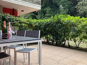 Departamento, 2 habitaciones, patio, vista al jardín | Jardín