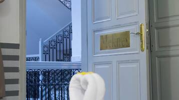 Deluxe Double Room | Interior