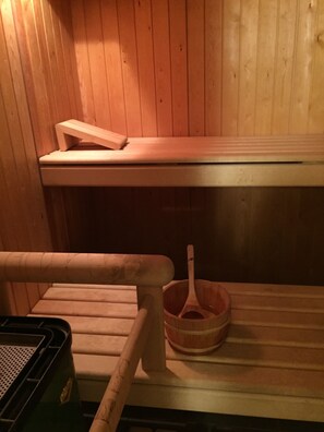 Sauna - Gîte du Mont Gérard, 7 ha private Etang, quietly situated in the countryside (La Lanterne-et-les-Armonts)