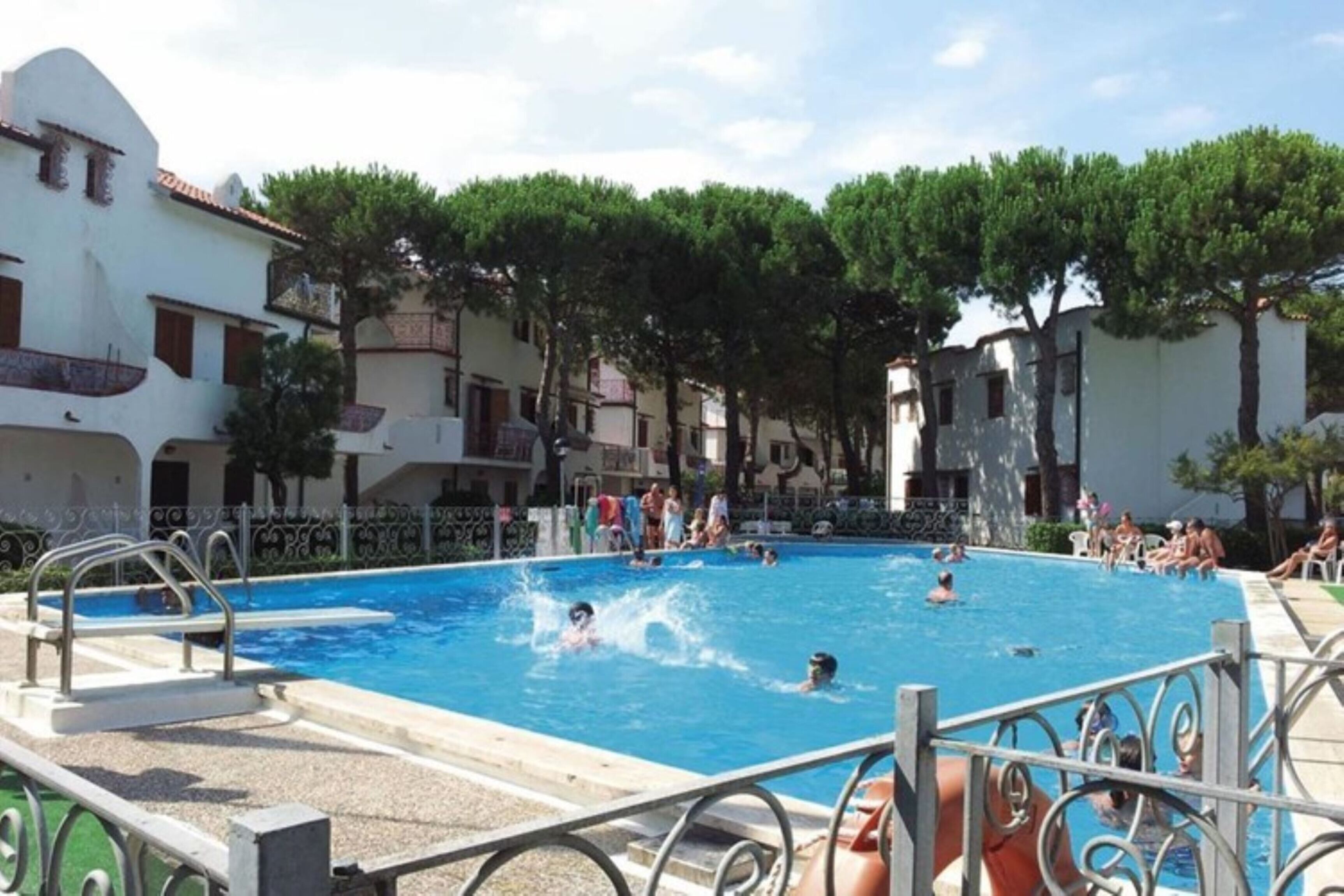Apartamento, 1 quarto, varanda, vista para o jardim | Piscina | Piscina externa