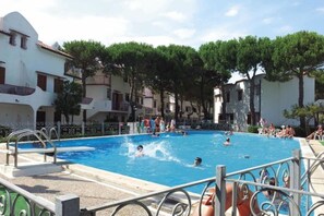 Apartment, 1 Bedroom, Patio, Garden View | Pool | Outdoor pool - Flat in Seafront Residence With Pool (Rosolina)
