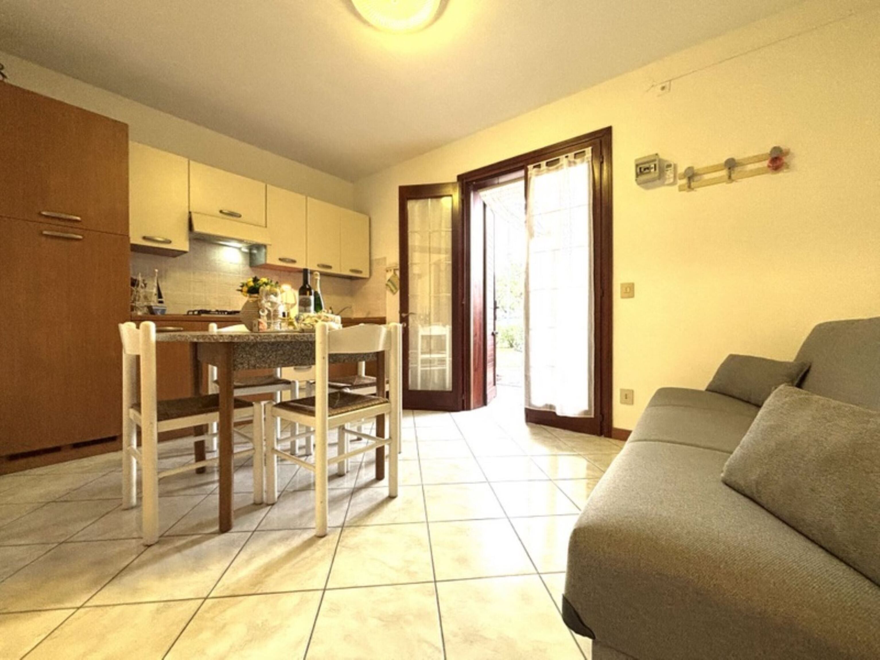 Apartamento, 1 quarto, varanda, vista para o jardim | Sala de jantar