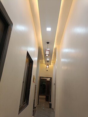 Double Room | Interior - Gita Raman Palace (Ayodhya)