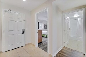 Interior - Two 2BR Condos, Pool, Hot Tub, Prime location (Kailua-Kona)