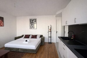 Iron/ironing board, WiFi, bed sheets - Appartement 25m2 Bien Amenage- Paris 12 - 2p (Paris)