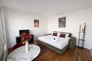 Iron/ironing board, WiFi, bed sheets - Appartement 25m2 Bien Amenage- Paris 12 - 2p (Paris)