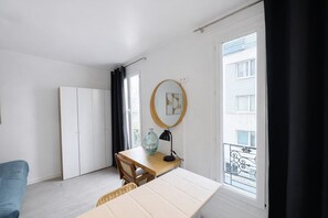 Interior - Jolie studio 25m2 bien equipe 2P - Paris 20 (Paris)