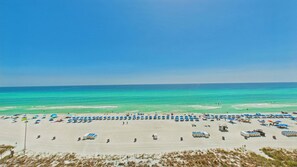On the beach - Blue Horizon 731-Gulf Views-Sleeps 10 (Panama City Beach)