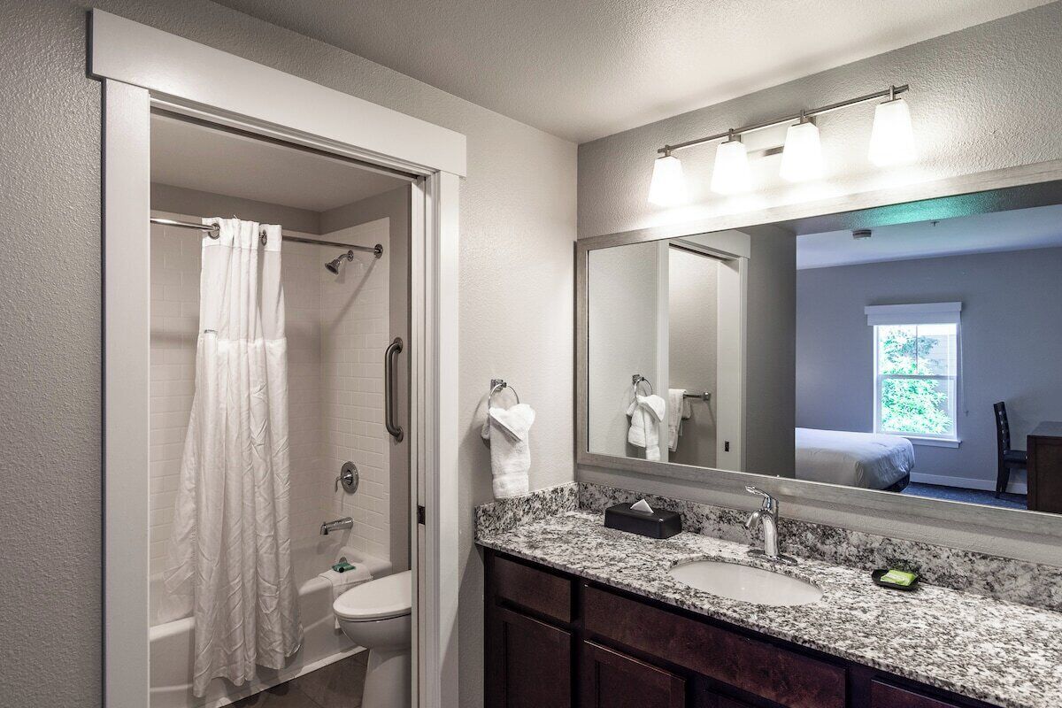 Hair dryer, towels