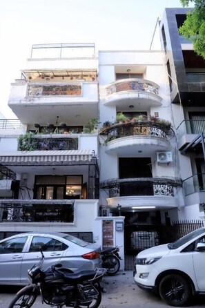 Exterior - Fortune Home Service Apartment  D-198 (New Delhi)