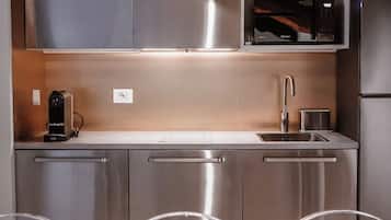 Superior Apartment, Balcony, Courtyard View | Private kitchen | Fridge, microwave, stovetop, dishwasher