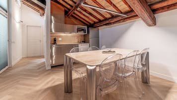 Superior Apartment, Balcony, Courtyard View | Dining