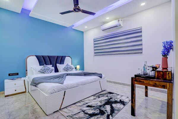 Elivaas Amaltas 4bhk Hideaway With Pool - Delhi