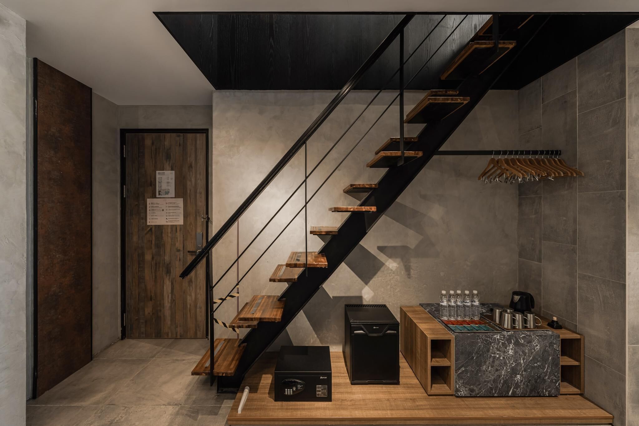 Duplex Family Room-Single*5 | Interior