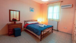 Iron/ironing board, WiFi - Hilltop apartment in Vasilikos with stunning nature views! (Vasilikos)