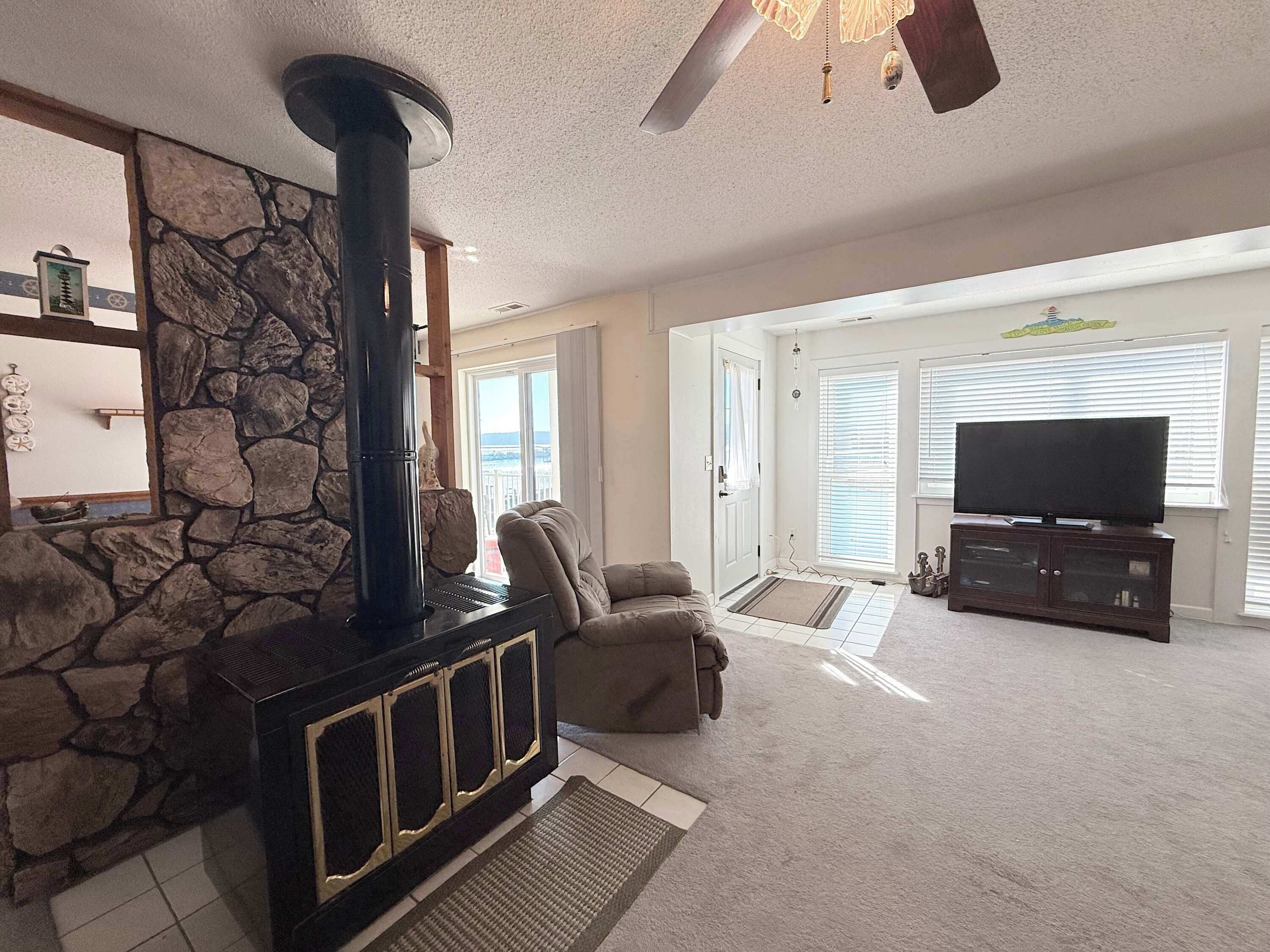 公寓客房, 多張床, 庭院 (Ozark Get-Away) | 起居區