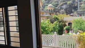 Sınıflandırılmamış resim, 28 üzerinden 2, düğme