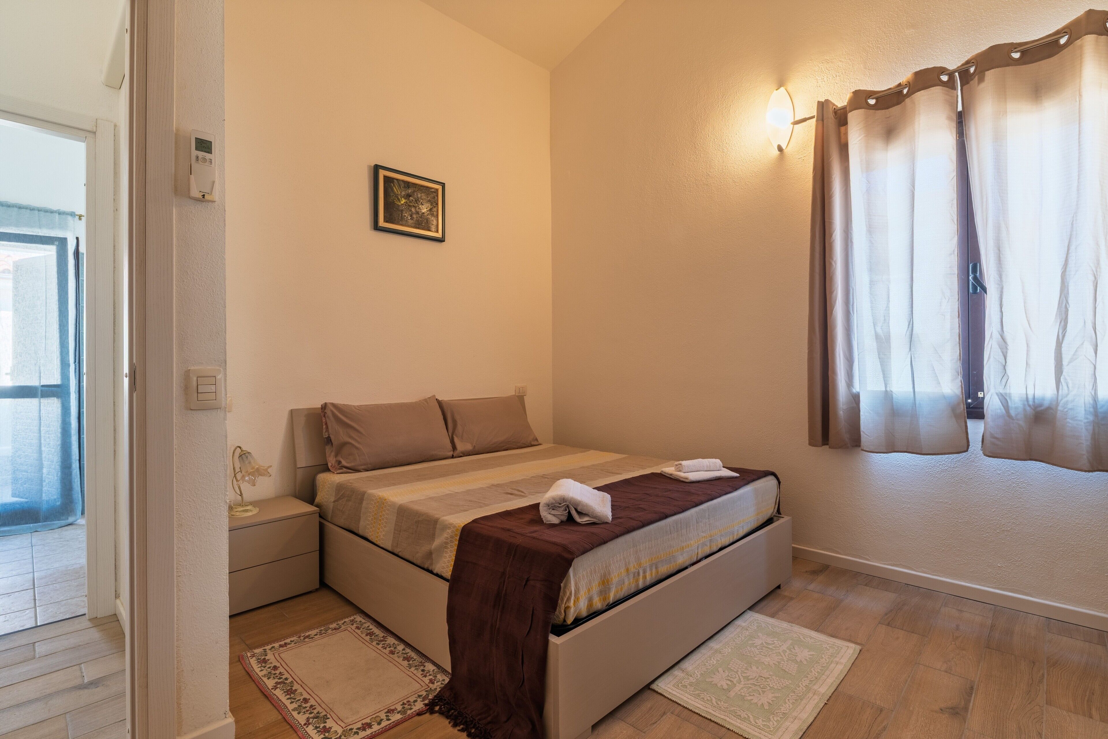 2 Schlafzimmer, Bügeleisen/Bügelbrett, Bettwäsche