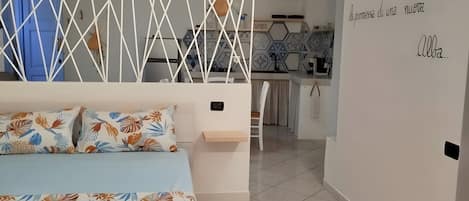 1 室のベッドルーム、WiFi、ベッドシーツ