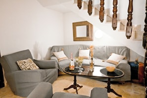 Habitación estándar, 1 habitación, microondas (Sefranda Near St.Julian's Ensuite) | Zona de estar