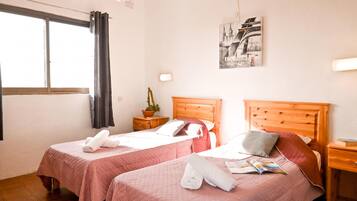 Standard Room, 1 Bedroom, Microwave (Sefranda Near St.Julian's Ensuite) | 1 bedroom, WiFi