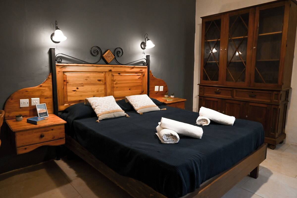 Standard Room, Multiple Bedrooms (Sefranda Guesthouse Ensuite Room 1)