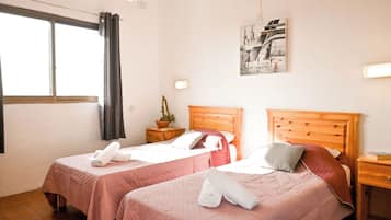 Standard Room, 1 Bedroom, Microwave (Sefranda Near St.Julian's Ensuite) | 1 bedroom, WiFi