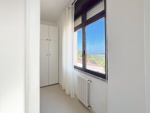 Interior - Family Room with Private Bathroom and Sea View (Gonnesa)