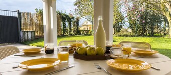 Cintha: House for 8 next to Luarca Golf Course