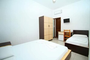 Basic Triple Room - Hotel Colosseo (Vlore)
