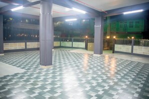 Free self-parking - H.N GUEST HOUSE (Shillong)