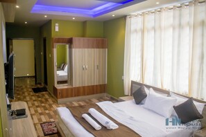 Deluxe Room, City View - H.N GUEST HOUSE (Shillong)